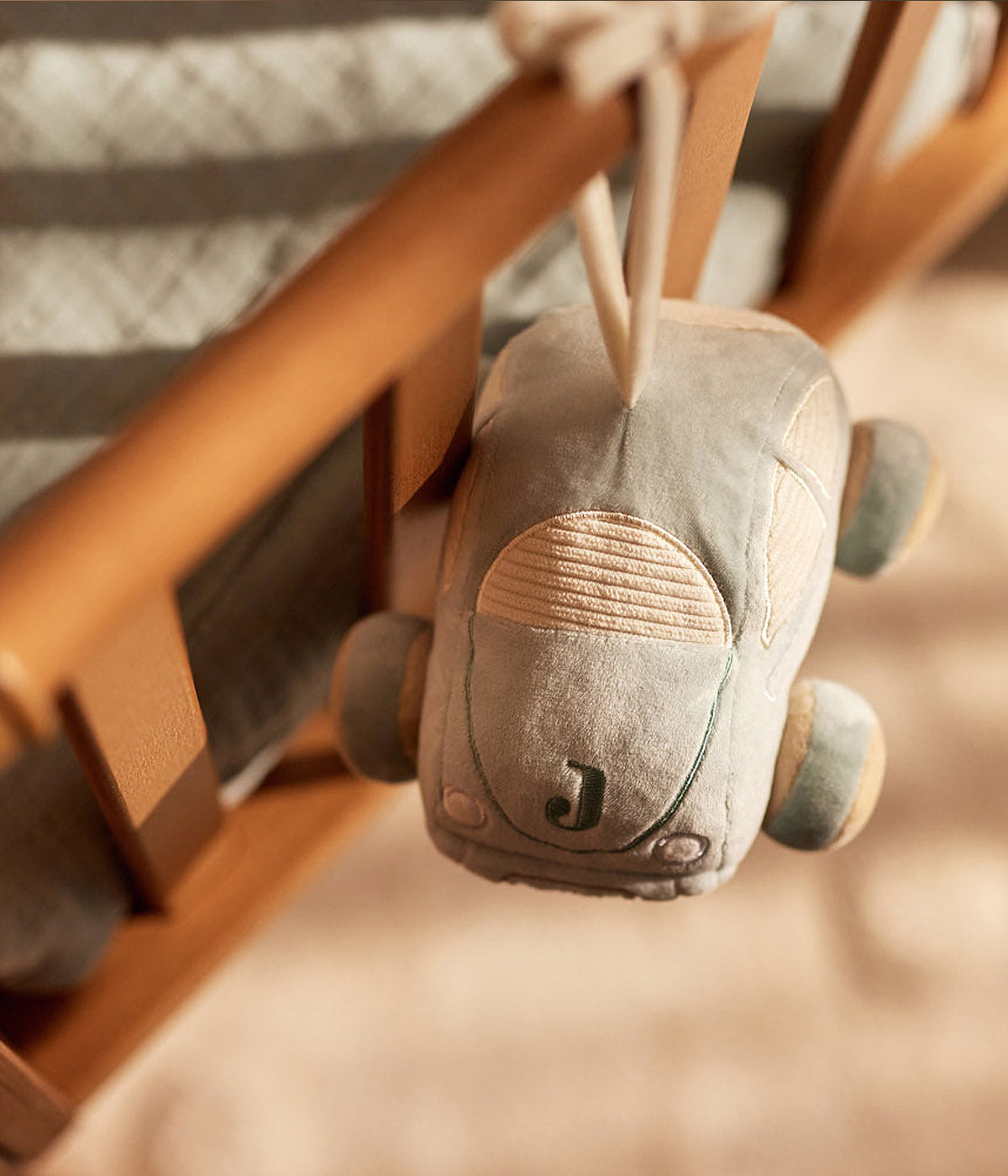 Peluche Musical Carro para Bebé Jollein On The Go - Azul