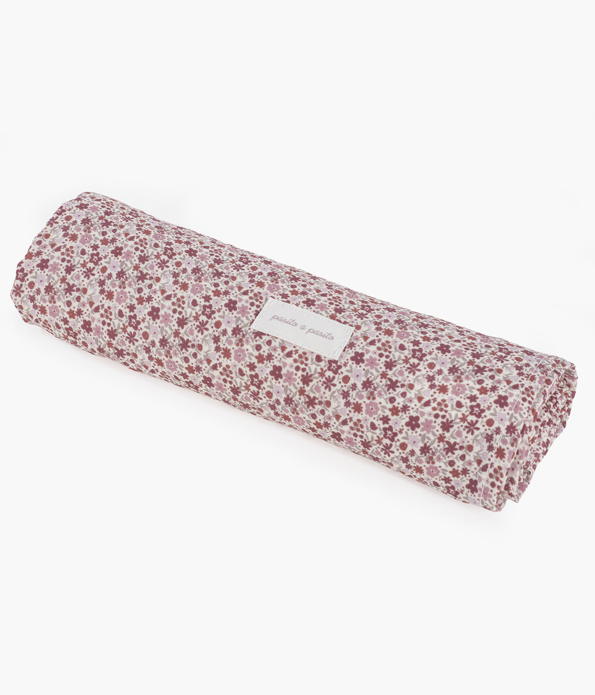 Swaddle musselina em bambu Pasito a Pasito Cherry Flowers enrolada.