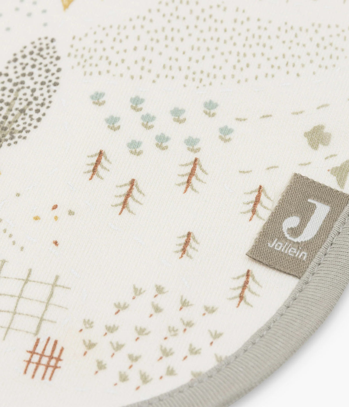 Pack de 5 babetes impermeáveis Tiny Park da Jollein, 100% algodão. Perfeitas para as refeições do bebé, possuem um fecho em velcro para colocar e retirar facilmente. Práticas babetes que mantêm a roupa limpa e seca, combinando funcionalidade e um toque encantador com os seus adoráveis padrões com elementos da natureza.