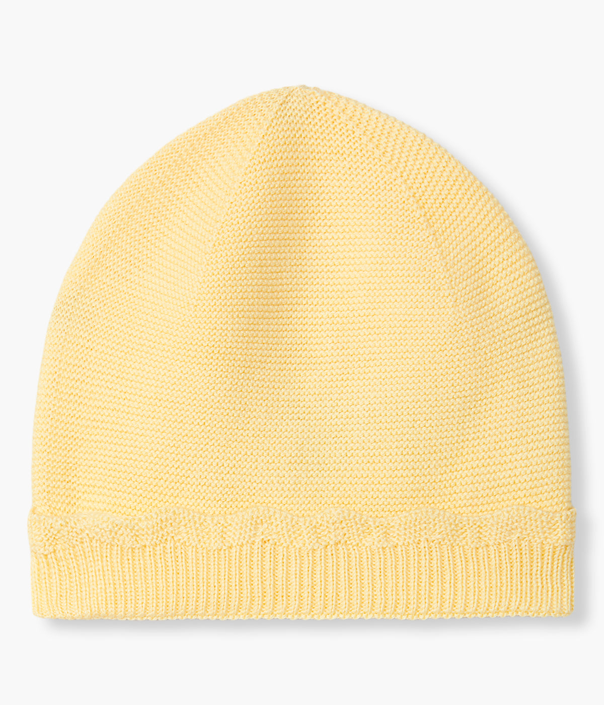 Vista de frente do gorro em malha de algodão orgânico amarelo da Wedoble para bebé e recém-nascido(a). Delicado gorro em malha suave com dobra com efeito ondulado a toda a volta.