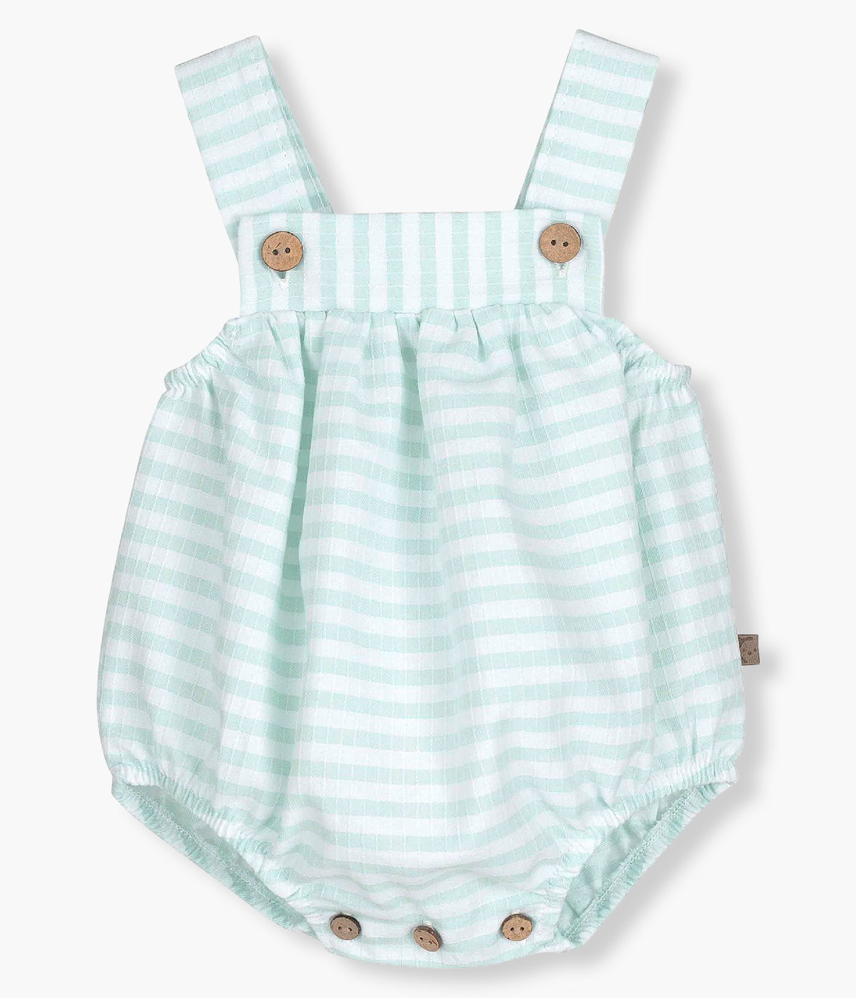 Vista de frente do fofo em algodão da Calamaro Baby para bebé e recém‑nascido(a). Padrão riscas verdes e brancas. Abertura nas alças e entrepernas com botões de madeira.