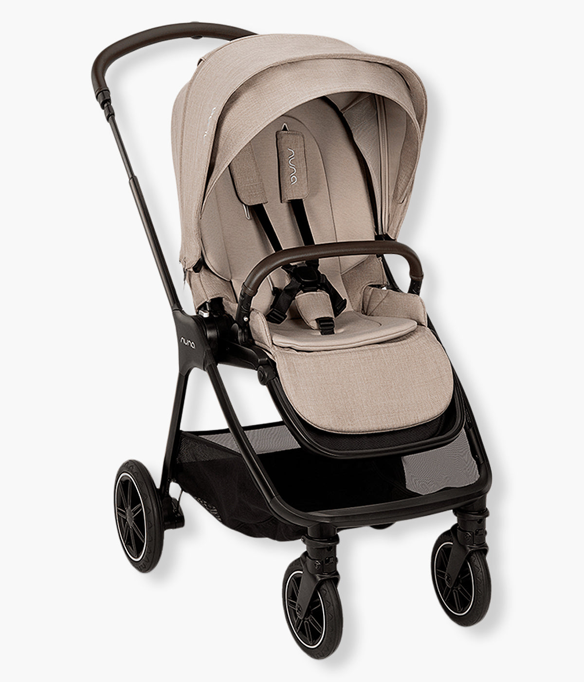 Vista frontal do carrinho de passeio Triv Next da marca Nuna na cor Chateau. Compacto e premium carrinho de bebé, ideal para a vida urbana. Leve e reversível, preparado para todas as estações e compatível com alcofa e cadeira auto Nuna. Acompanha o bebé desde o nascimento até aos 22kg com máximo conforto e praticidade.