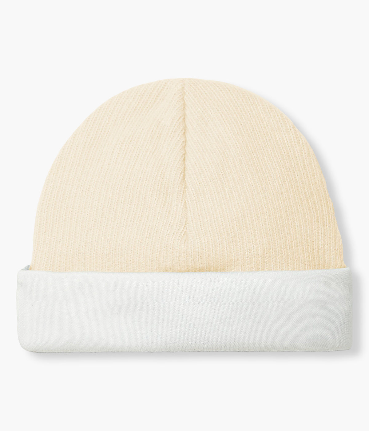 Vista traseira do gorro em algodão canelado amarelo da Laranjinha para bebé e recém-nascido(a). Amorosa ovelha bordada na frente. Forro e dobra em branco.
