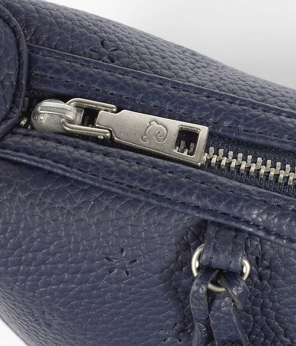 Bolsa de Passeio Gôndola Pasito a Pasito London Blue em polipele azul.