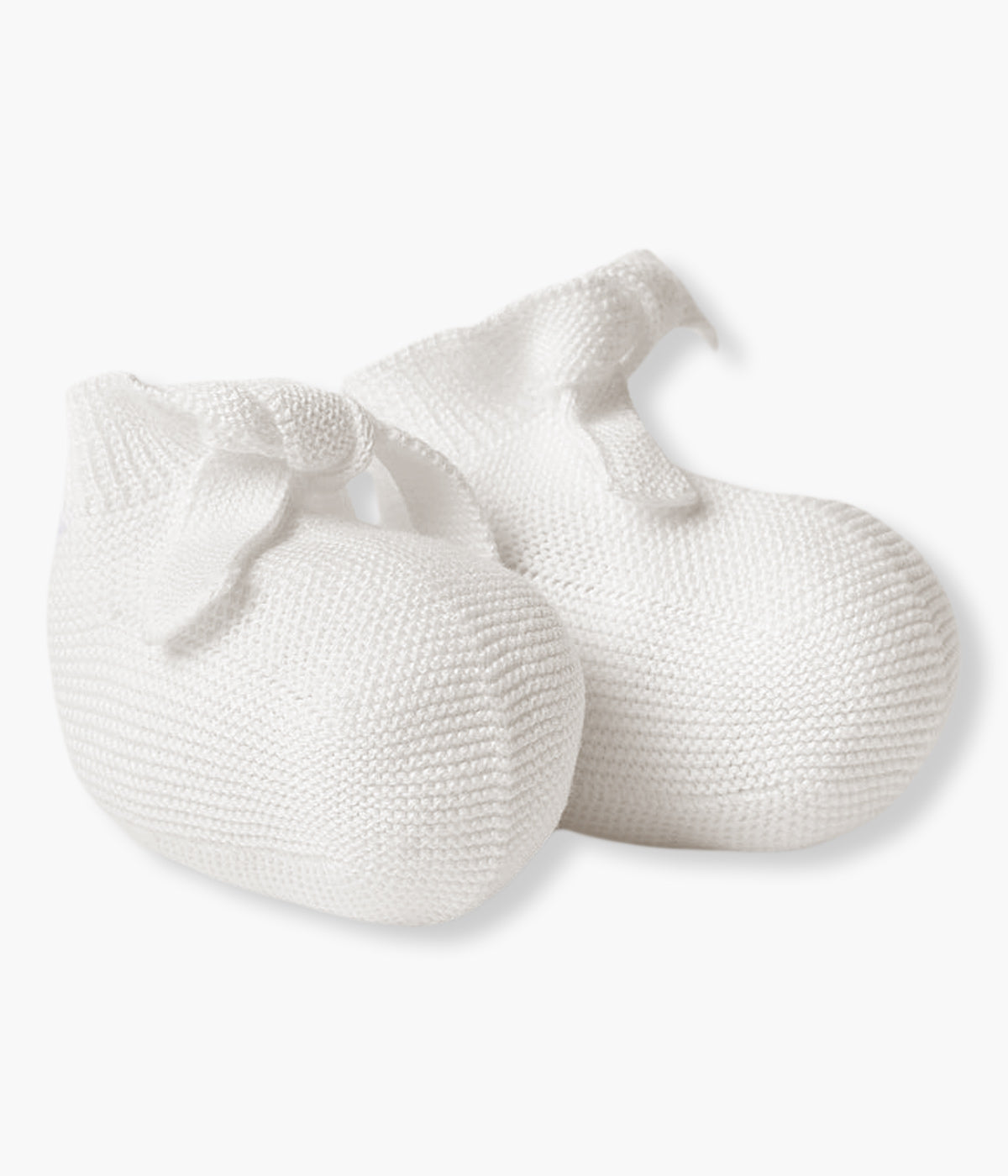 Carapins em malha de algodão orgânico pérola sem costuras no interior para bebé e recém-nascido(a). Tiras para atar no tornozelo.