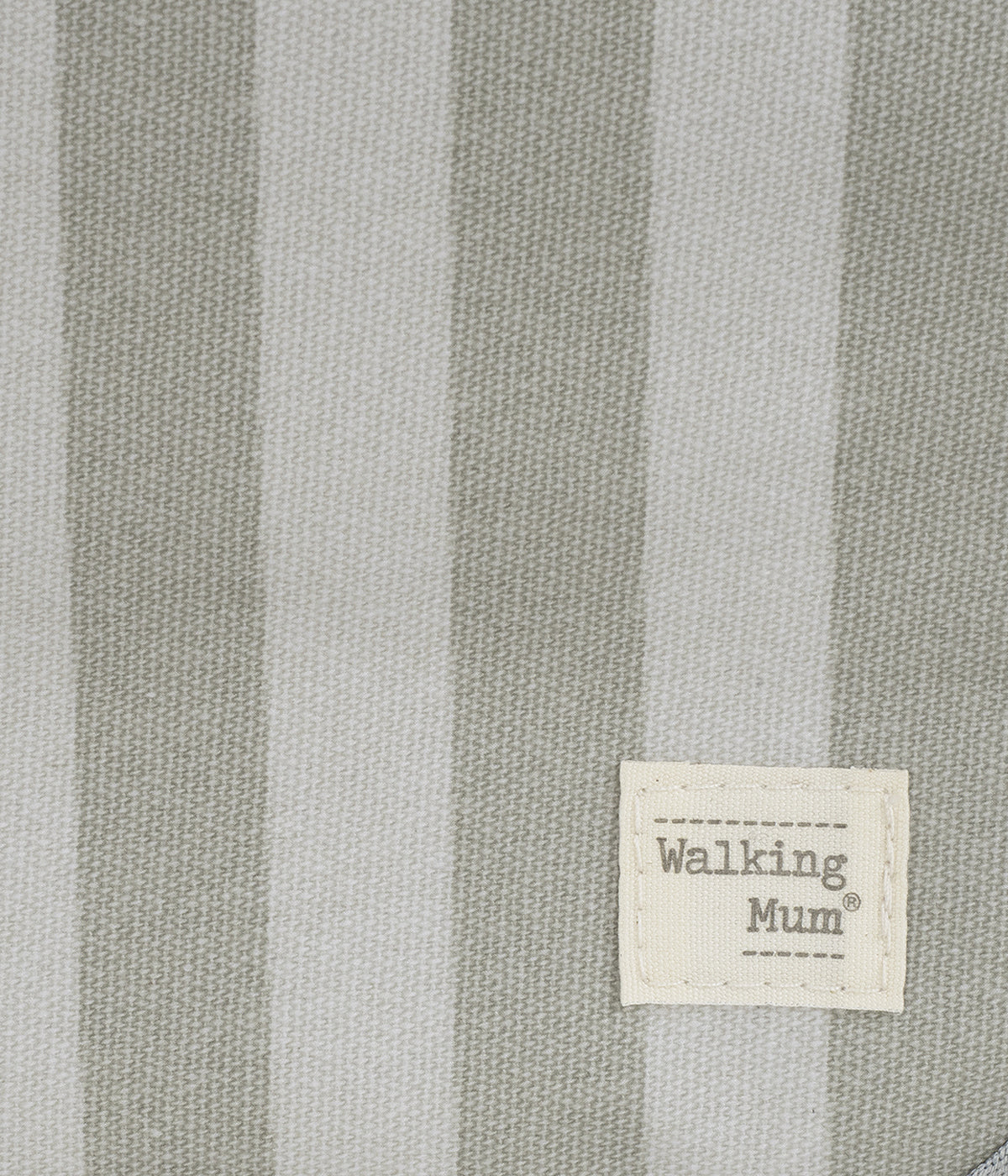 Porta documentos Sintra da Walking Mum, ideal para manter organizada toda a documentação do bebé. Com um padrão de riscas verdes e bege, este porta documentos é não só funcional, mas também muito elegante.