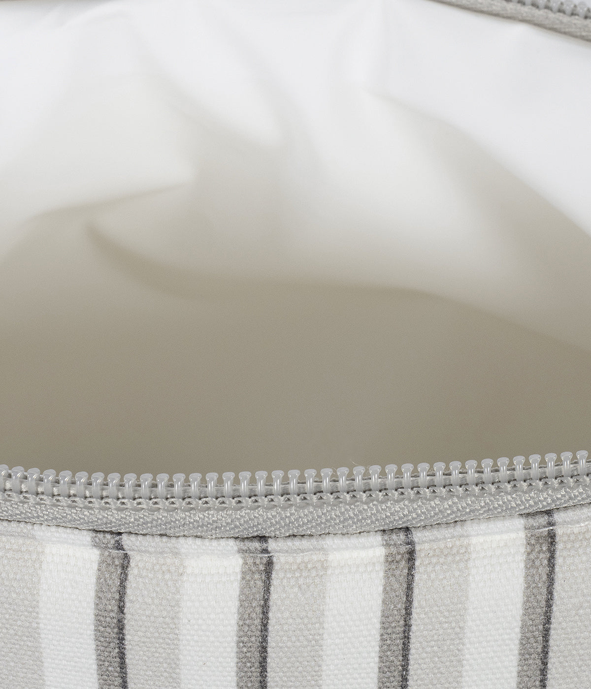 Necessaire para Bebé Walking Mum Botton Strips - Branco