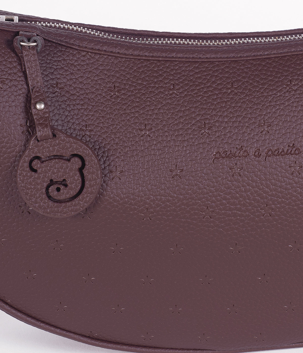 Bolsa de Passeio Gôndola Pasito a Pasito New London Cherry detalhes.