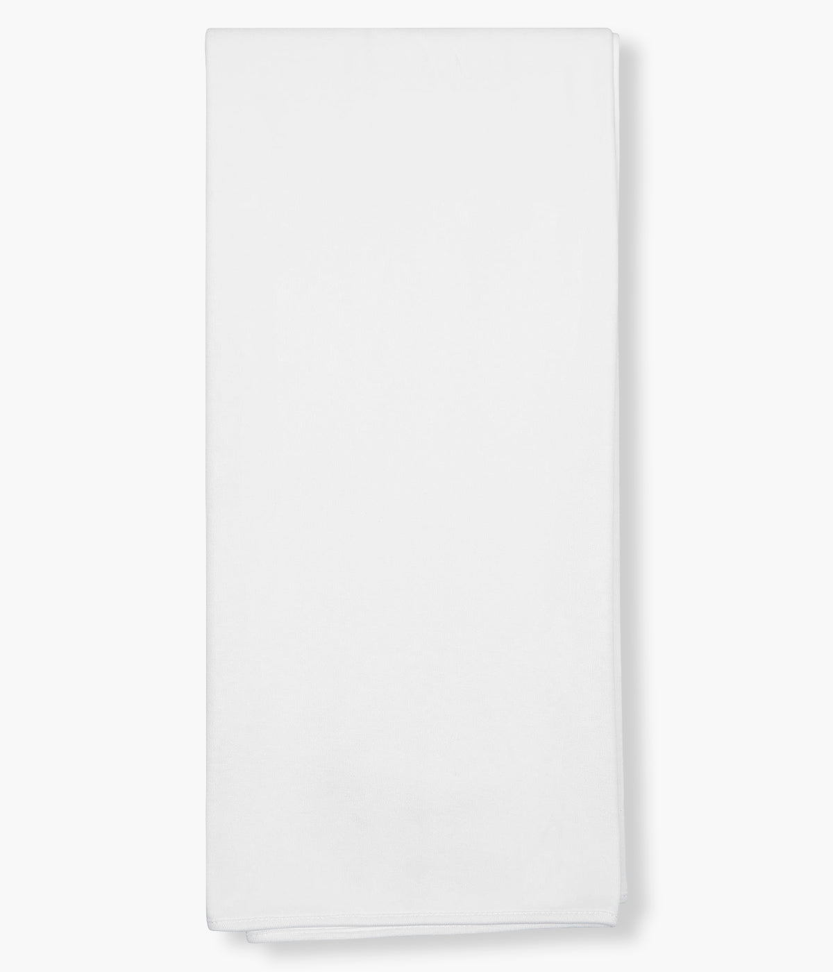 Vista de frente da manta em algodão branca da Baby Gi para bebé menina e recém-nascida, 100% algodão. Respirável manta com pequena borboleta com contornos em rosa no canto.