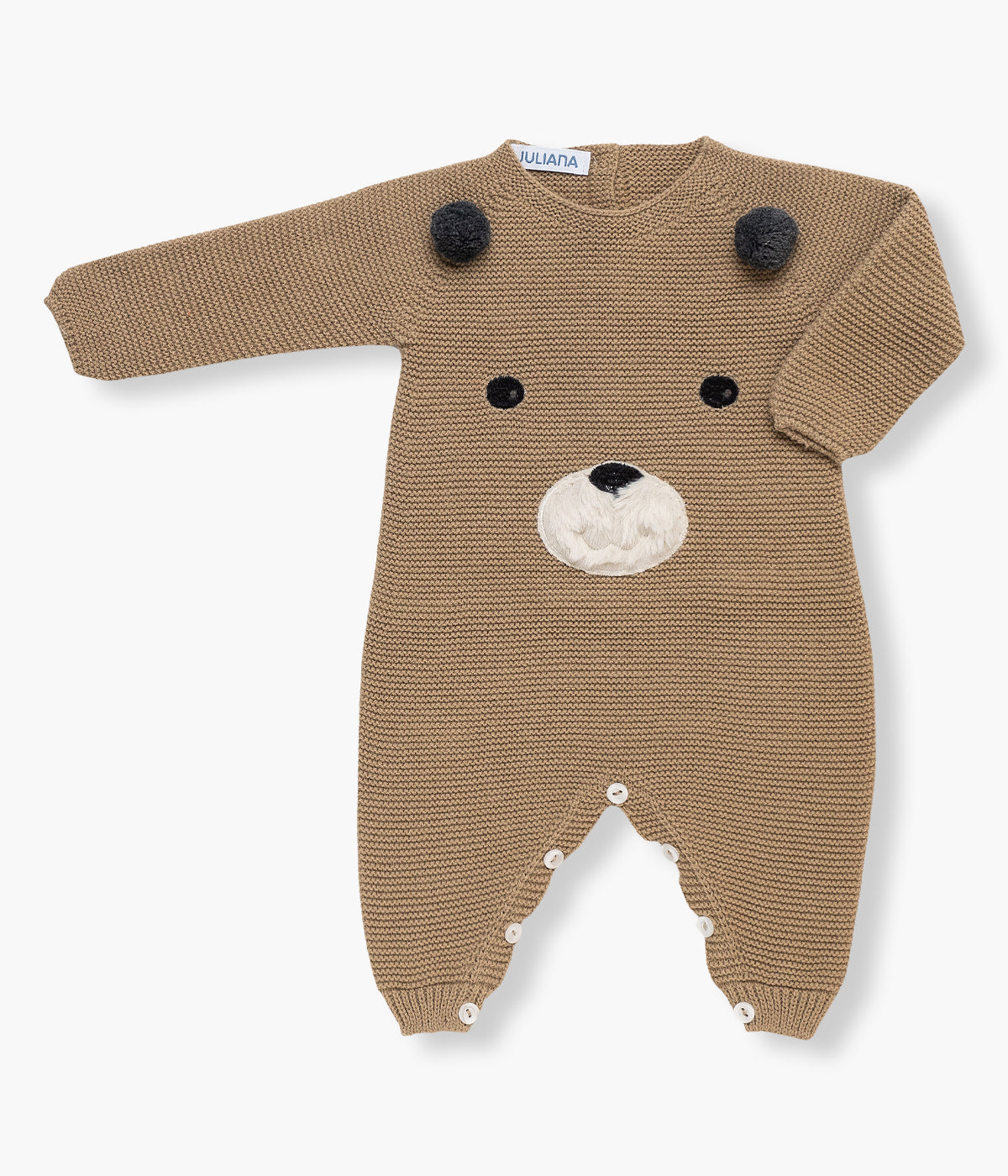 Babygrow em malha castanho sem pés da Juliana com urso com textura na frente para bebé e recém-nascido(a).
