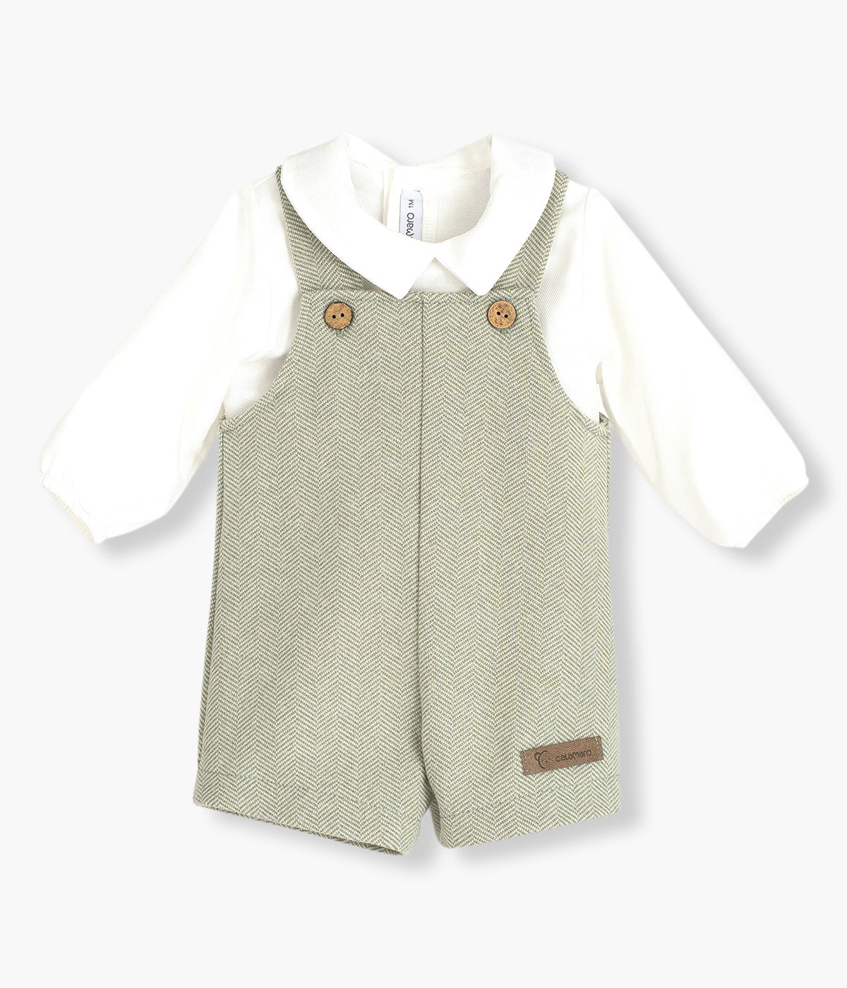 Conjunto de duas peças da Calamaro Baby para bebé menino e recém-nascido. Camisola em algodão pérola com gola bico cortada. Tapa fraldas de alças em malha com efeito espiga verde.