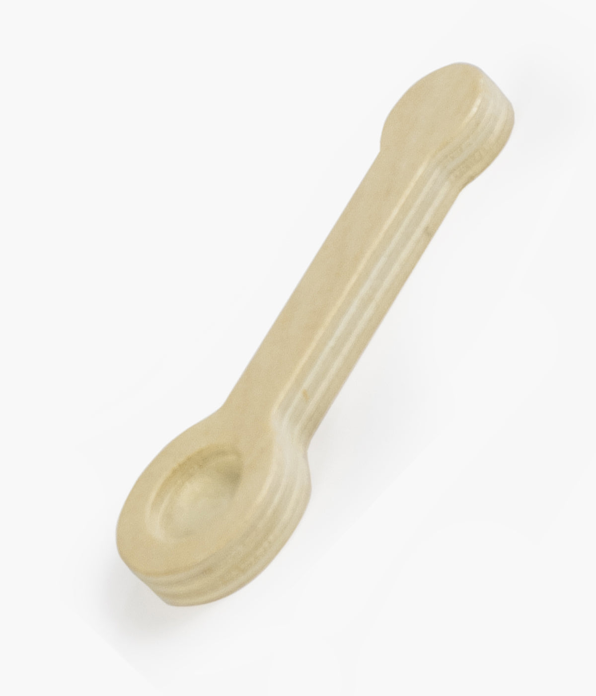 Transforme o momento de brincar numa deliciosa experiência de imaginação com a encantadora Máquina de Café de Brincar em Madeira da Walking Mum. Ideal para crianças a partir dos 24 meses, este brinquedo educativo e sustentável composto por 6pc convida os mais pequenos a explorar o mundo da cozinha enquanto desenvolvem competências cognitivas e motoras.