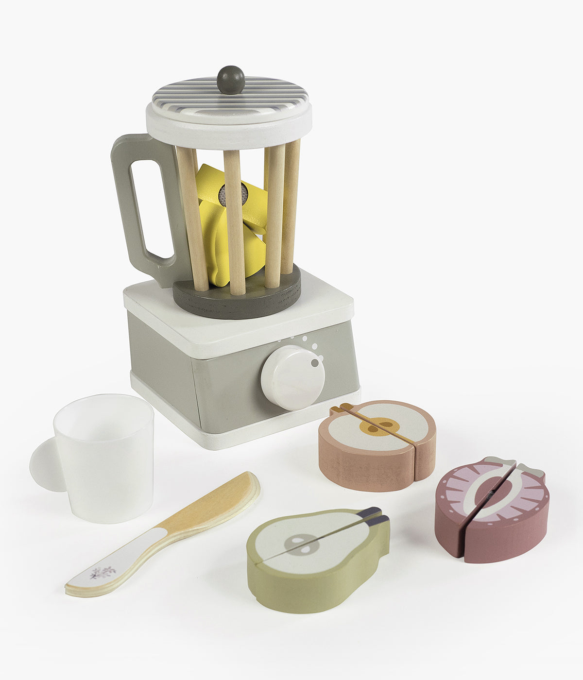 A Liquidificadora de Brincar em Madeira da Walking Mum é o brinquedo ideal para pequenos chefs a partir dos 24 meses. Feita em madeira certificada FSC® e composta por 12 peças, estimula a criatividade, a coordenação e o jogo simbólico de forma segura e divertida.