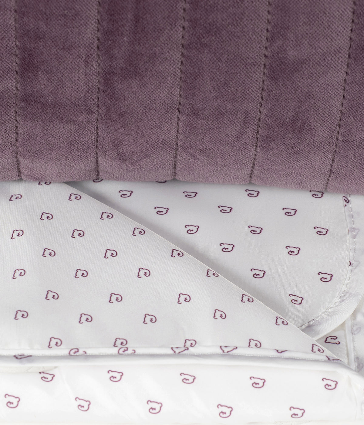 Bolsa de passeio Cherry Velvet da Pasito a Pasito co muda fraldas incluido.