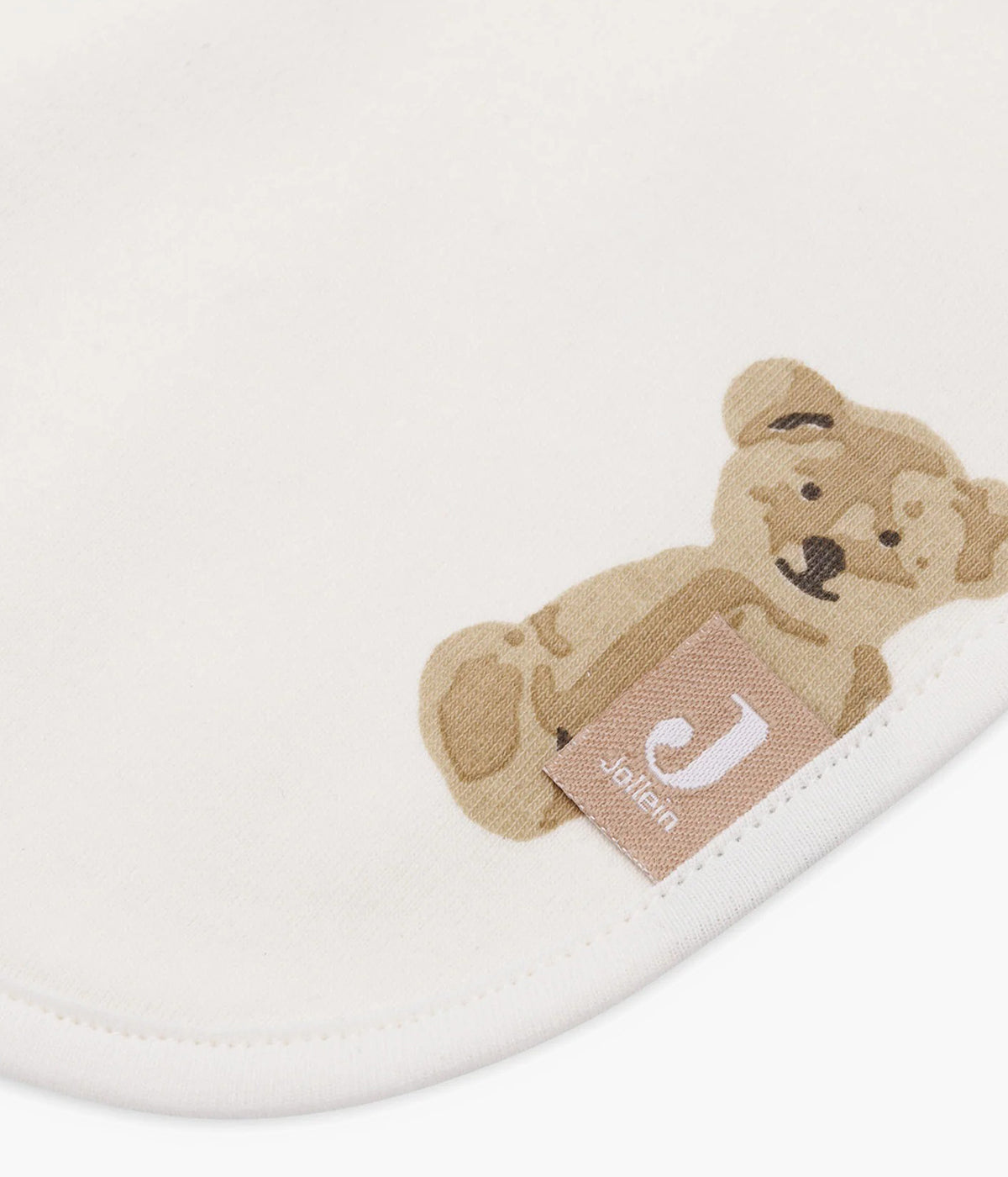 Pack de 5 babetes impermeáveis Teddy Bear da Jollein, 100% algodão. Perfeitas para as refeições do bebé, possuem um fecho em velcro para colocar e retirar facilmente. Práticas babetes que mantêm a roupa limpa e seca, combinando funcionalidade e um toque encantador com padrão ursos de peluche.