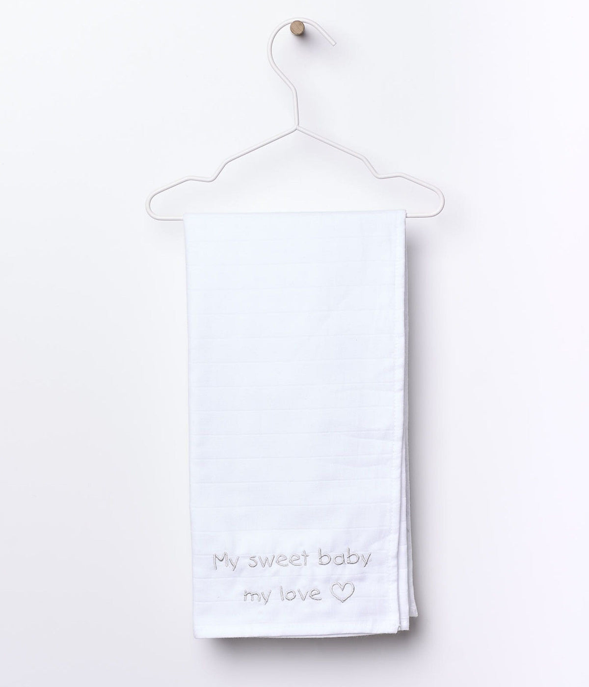 Fralda musselina da Wedoble para bebé e recém-nascido(a), 100% algodão. Picueta à cor a toda a volta e detalhe no canto com bordado "My Sweet Baby My Love" em cinza.