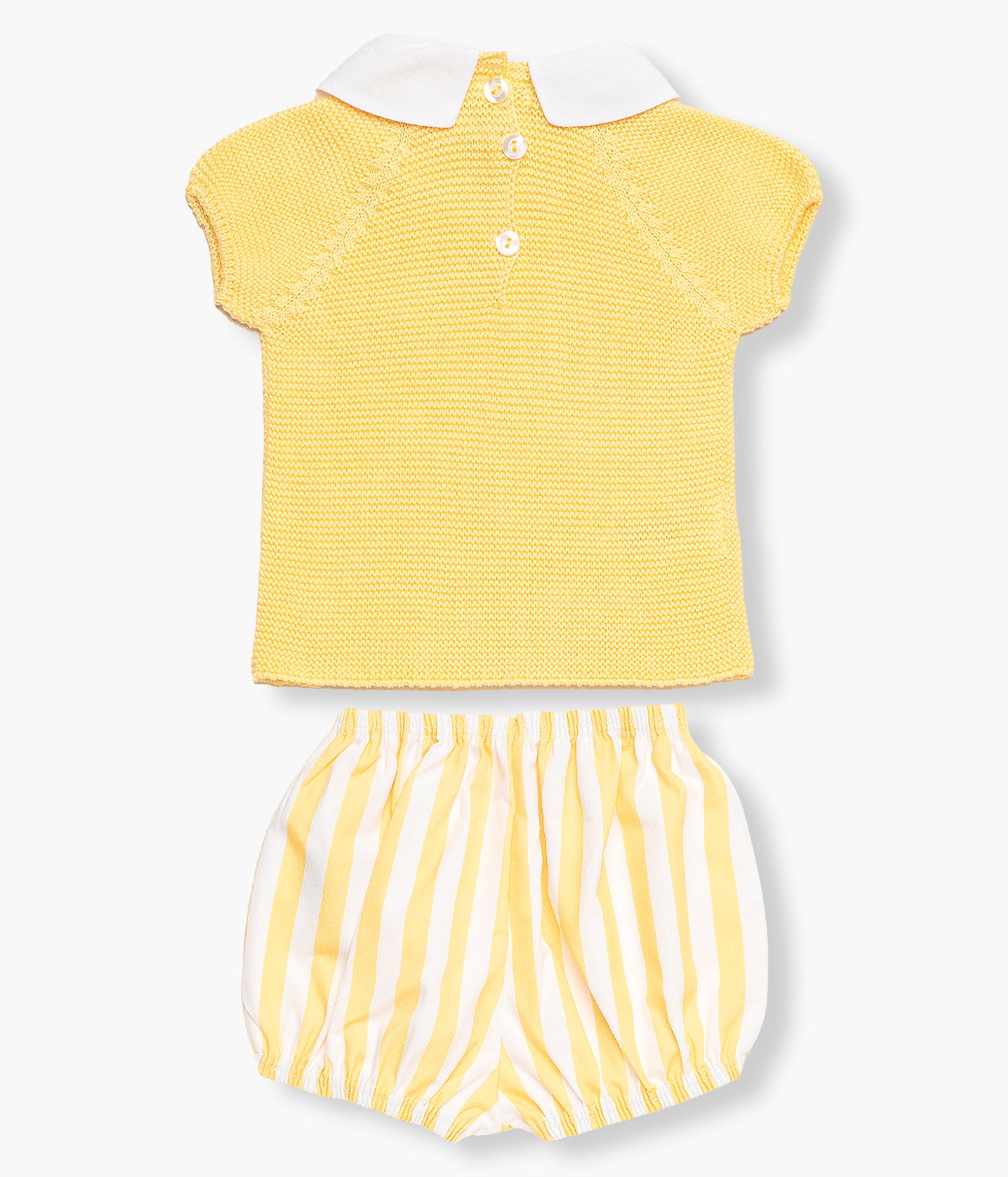 Vista de costas do conjunto em malha e algodão amarelo da Juliana para bebé e recém‑nascido(a), composto por camisola e tapa fraldas. Camisola de malha com manga curta e gola bico cortada branca. Tapa fraldas em algodão com padrão riscas amarelas e brancas.