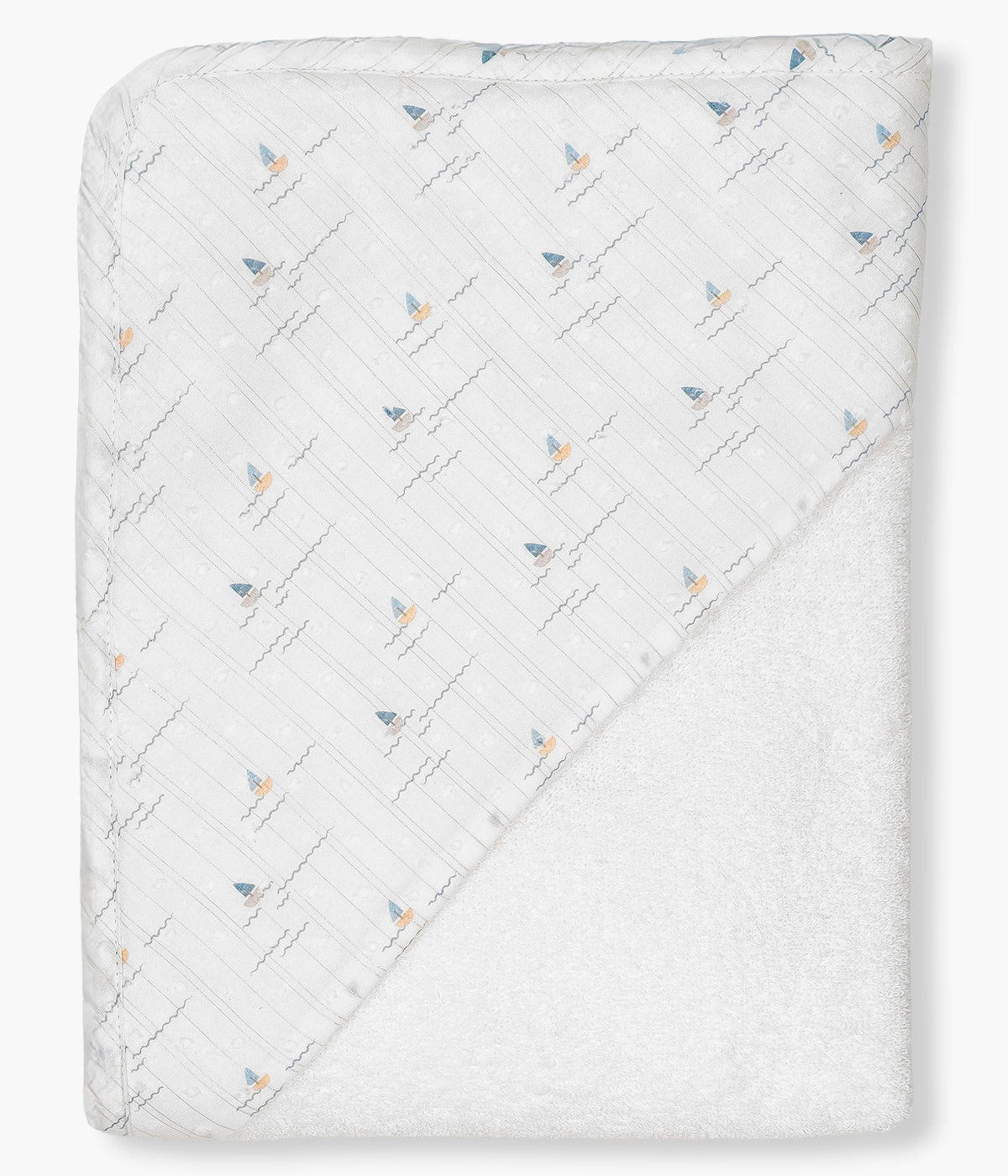 Toalha de banho da Mighty Love para bebé e recém-nascido(a), 100% algodão. Delicada toalha de banho com absorvente turco branco com carapuço no canto e rebordo com padrão barcos e detalhes com brilho.