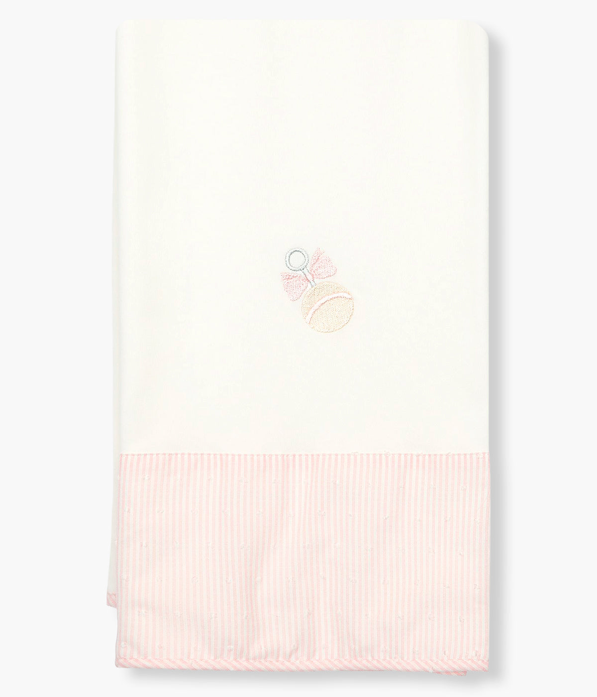 Vista de frente da manta em algodão pérola da Baby Gi para bebé menina e recém-nascida, 100% algodão. Respirável manta com detalhe em tecido plumeti com padrão riscas rosa no canto e a toda a volta.