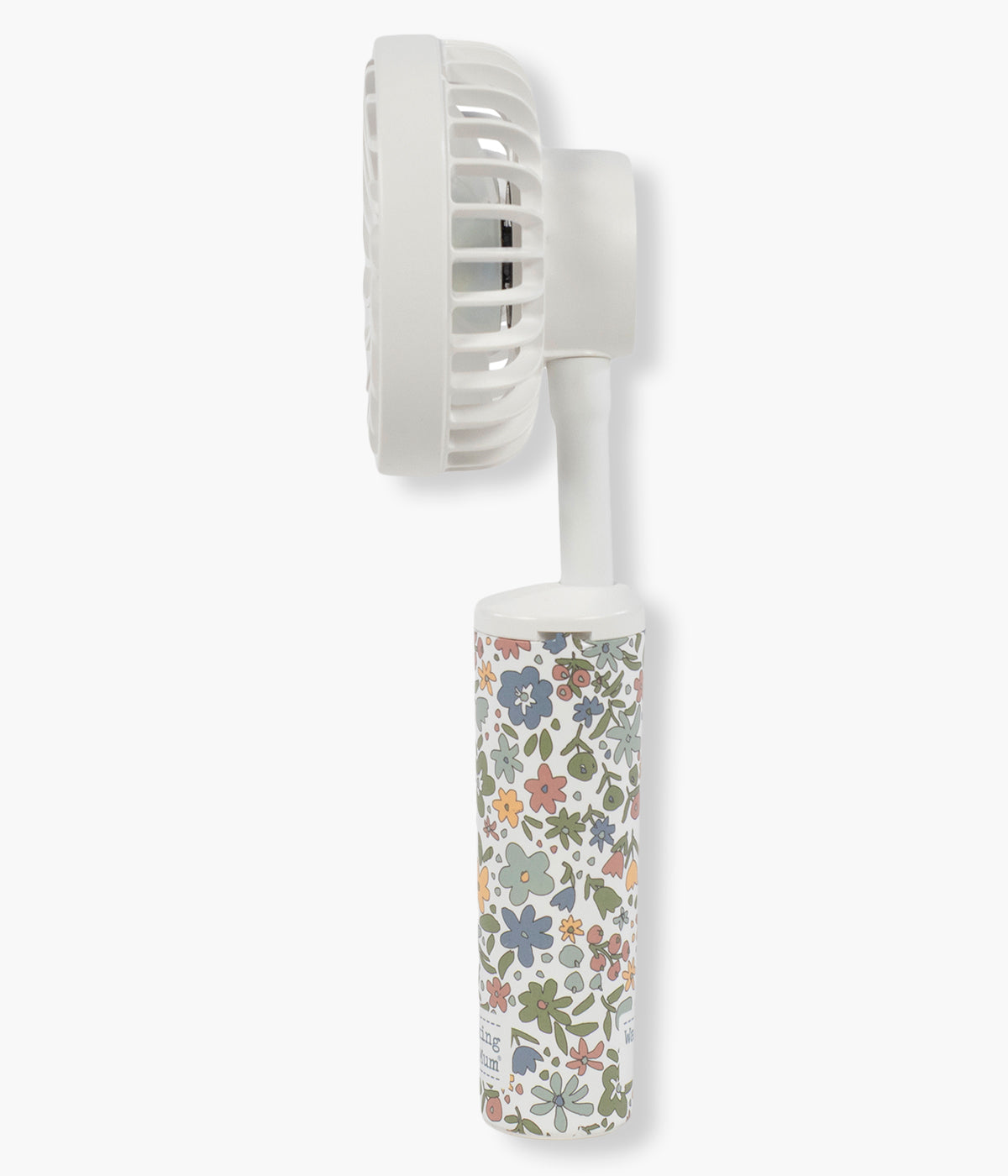 Vista de lado da ventoinha portátil para bebé Summer Flowers da Walking Mum. Prático ventilador que ajuda a manter a bebé fresca e confortável nos dias mais quentes. Compacto, leve e com suporte flexível, fixa-se facilmente ao carrinho e oferece 3 velocidades ajustáveis para uma ventilação prática e segura.