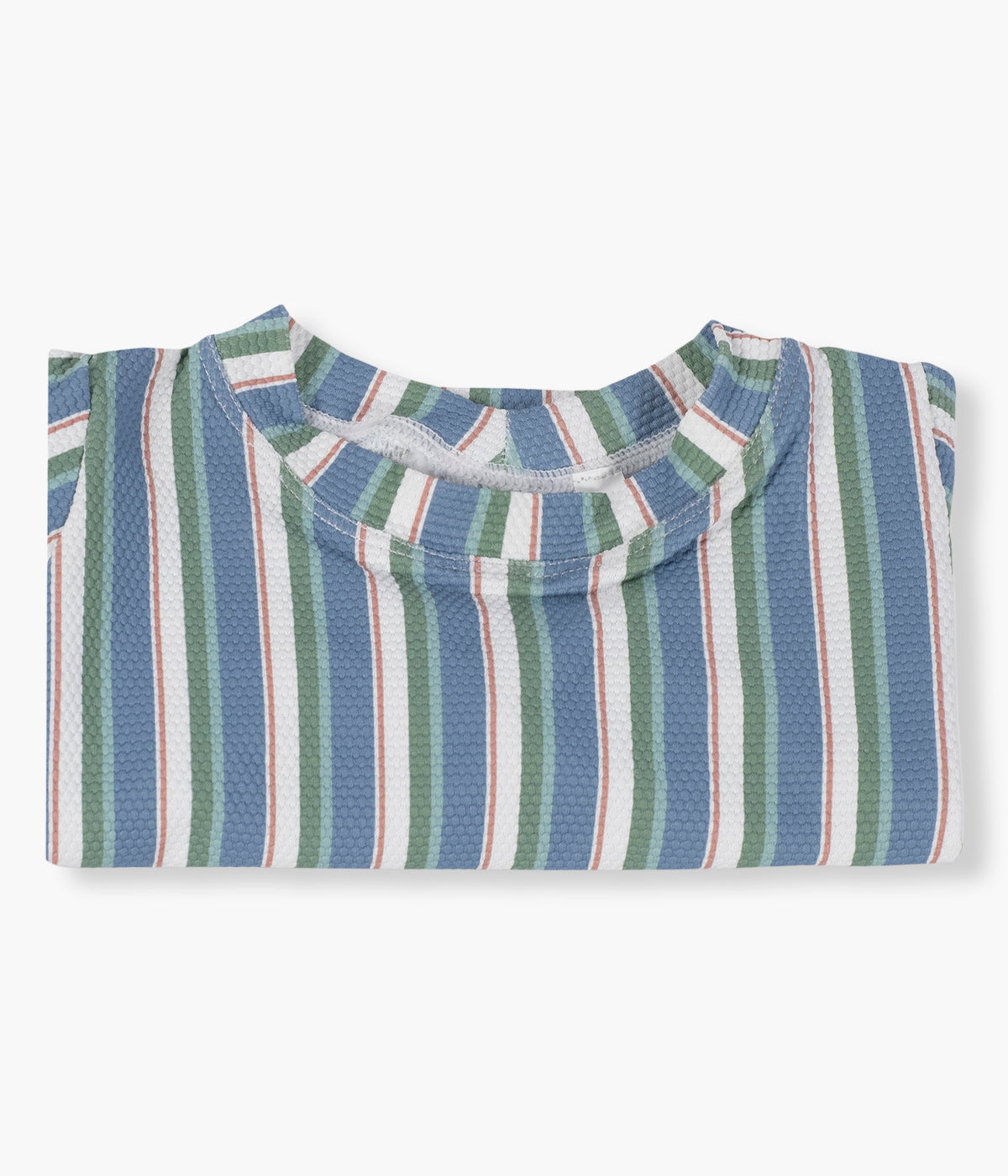 Vista dobrada da camisola de manga comprida para bebé Summer Strips da Walking Mum. Ideal para proteger a pele delicada do bebé durante os dias de praia e piscina. Leve, confortável e de secagem rápida, oferece proteção solar FPS/SPF 50+ e total liberdade de movimentos dentro e fora de água.