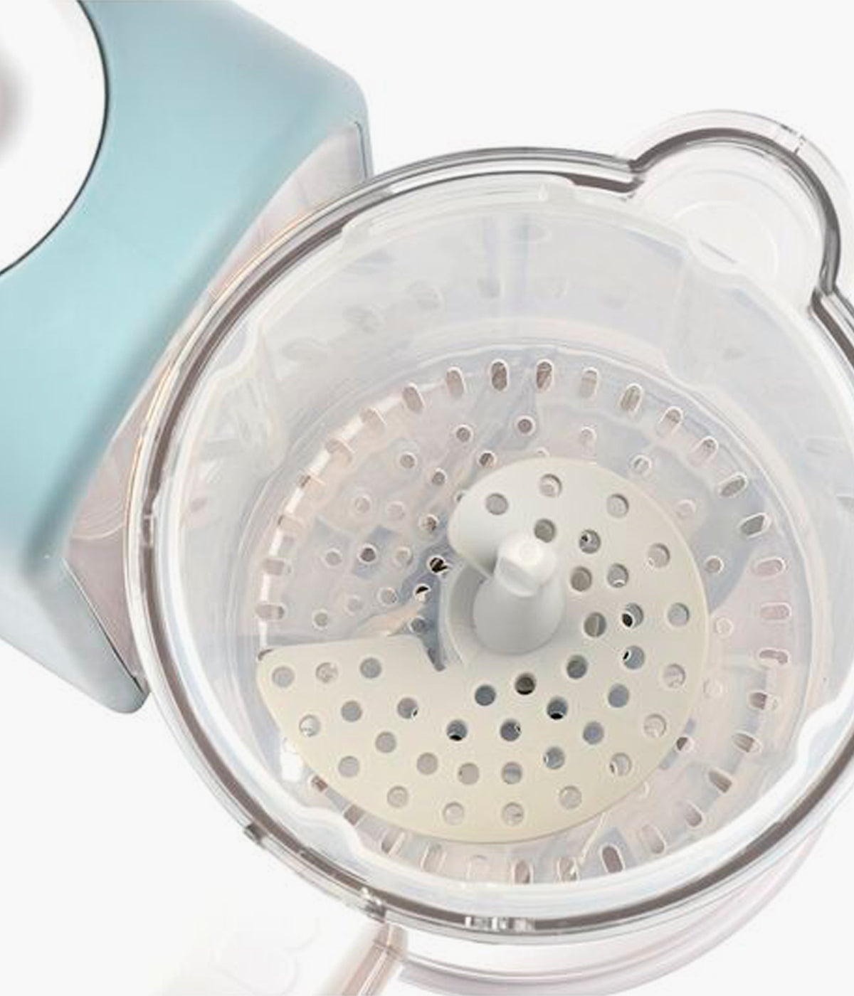 Robô de cozinha para bebé Babycook Express da Béaba na cor Baltic Blue (azul). Descubra o robô de cozinha infantil mais rápido da gama Beabá. Com funções de cozinhar a vapor, triturar, descongelar e aquecer, prepara refeições caseiras para o bebé em menos de 15 minutos. A sua tecnologia exclusiva de cozedura e mistura garante resultados homogéneos, preservando os nutrientes e os sabores naturais dos alimentos.