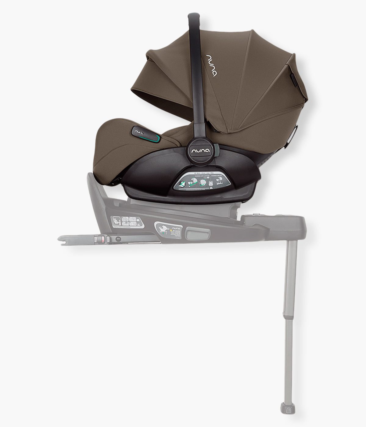 Vista lateral com base aplicada da babycoque para bebé Arra Flex da marca Nuna na cor Pistachio. Premium babycoque i-Size leve e reclinável, adequada desde o nascimento até aos 87cm.