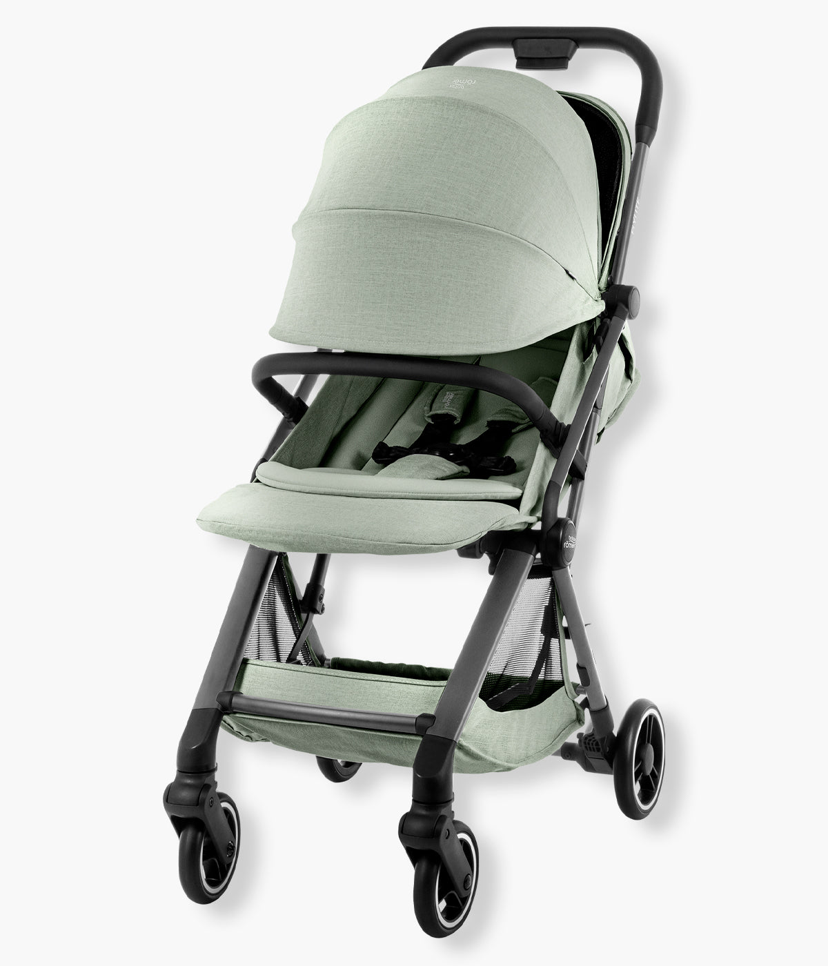 Vista lateral do carrinho de passeio compacto Flylite da marca Britax Römer na cor Sage Green. Compacto carrinho de passeio desenvolvido para famílias que procuram uma solução leve, compacta e prática para viajar ou circular pela cidade.
