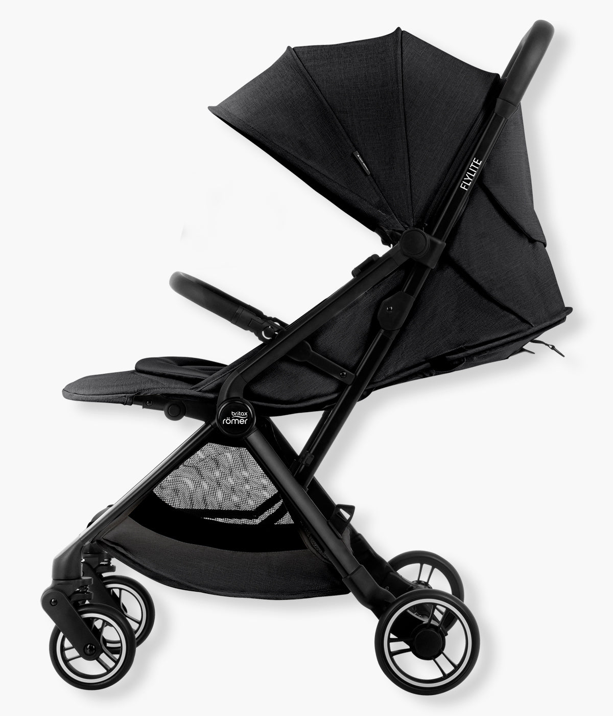 Vista lateral do carrinho de passeio compacto Flylite da marca Britax Römer na cor Carbon Black.