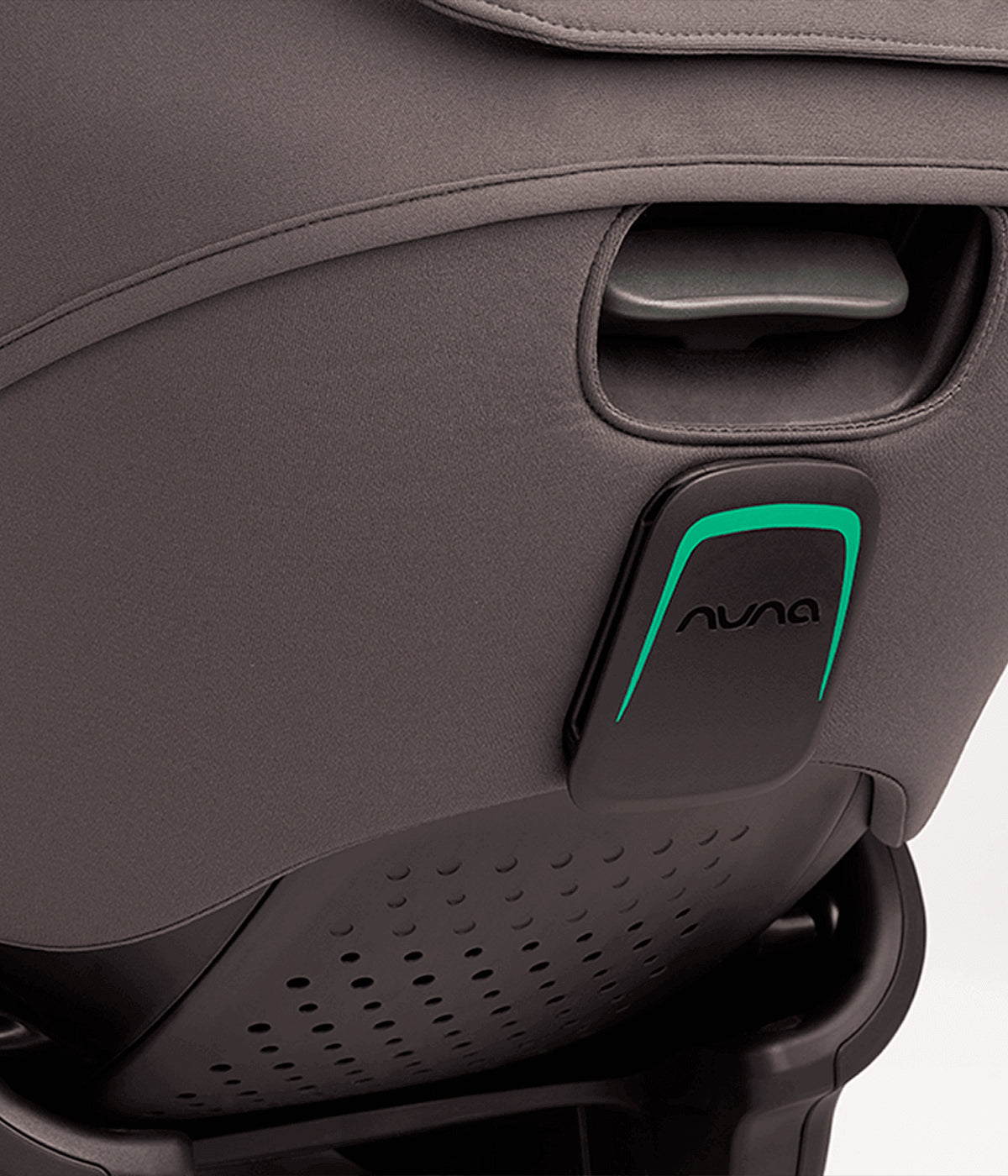 Vista traseira da babycoque para bebé Arra Flex da marca Nuna na cor Thunder