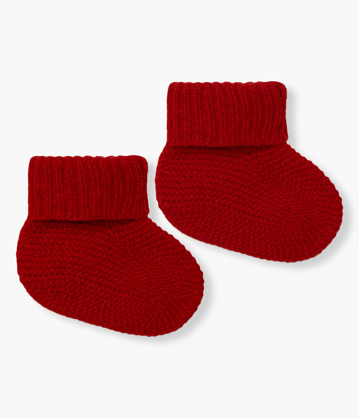 Vista frontal dos carapins tricotados em lã merino extrafina vermelho-escuro da Wedoble para bebé e recém-nascido(a). Quentinho par de carapins tipo bota com dobra a toda a volta e sem costuras no interior.