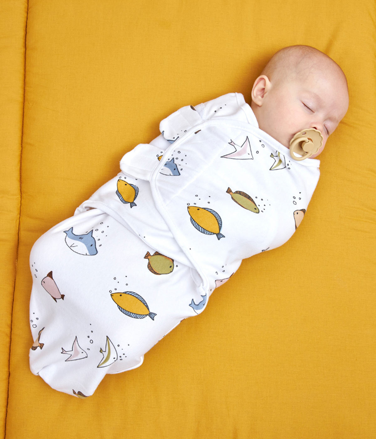 Swaddle Wrap Branca Velcro Algodao Peixes Bebe Moon Baby Shop