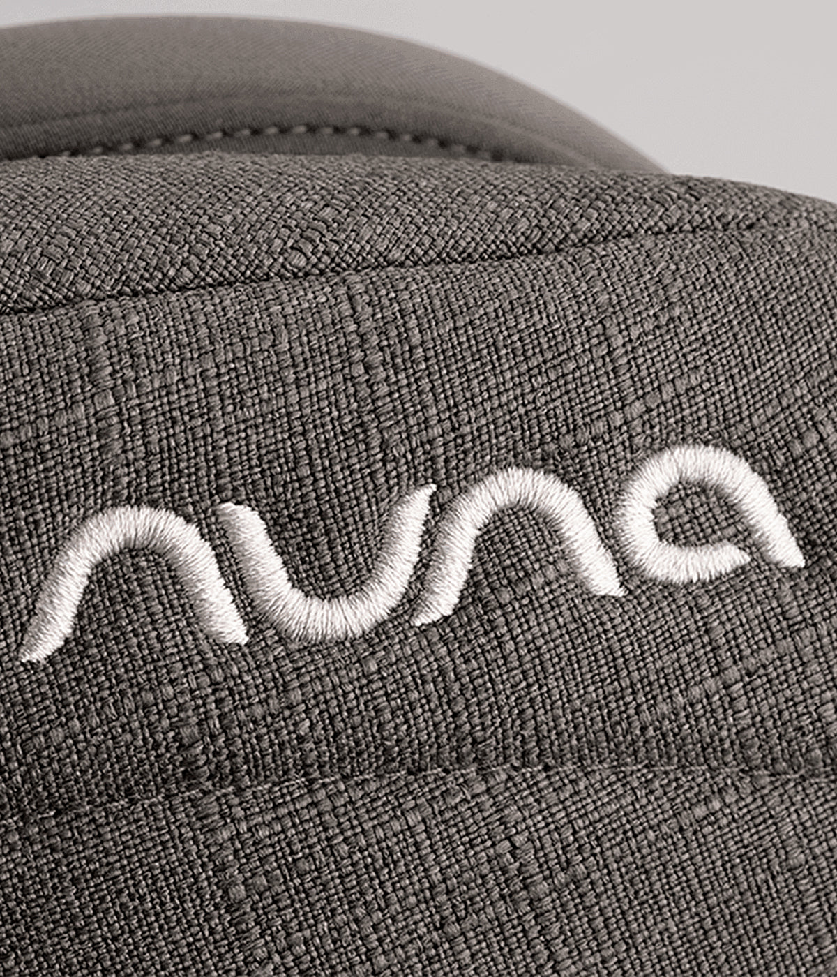 Vista detalhada da Cadeira Auto Rotativa i-Size Nuna Todl Next Thunder