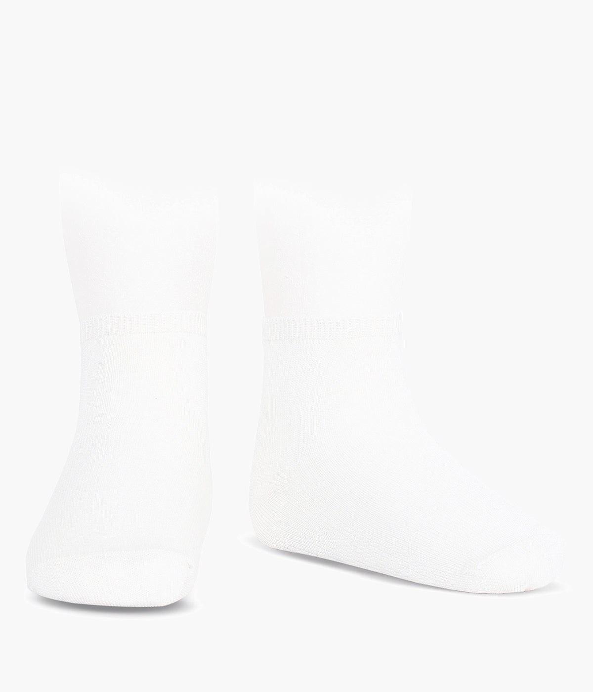Meias curtas em algodão anti-pilling de cor branco (blanco 200) da marca Cóndor para bebé e recém-nascido(a).