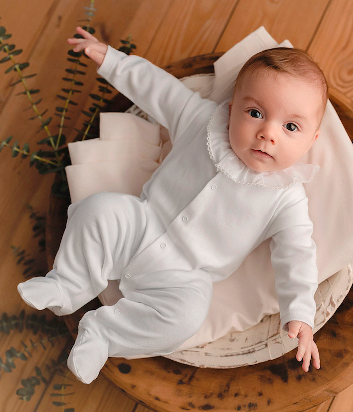 Babygrow em Algodão Gola Folho para Bebé - Branco
