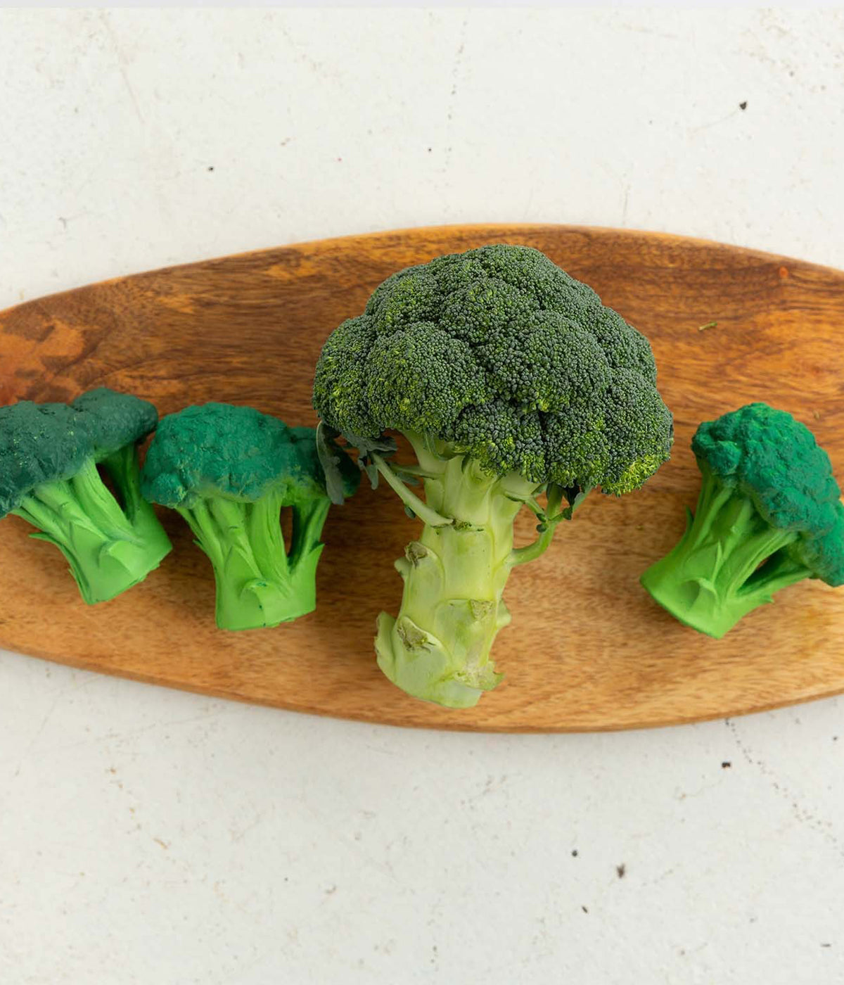 Mordedor Borracha Natural Bróculo Oli&Carol Brucy The Broccoli