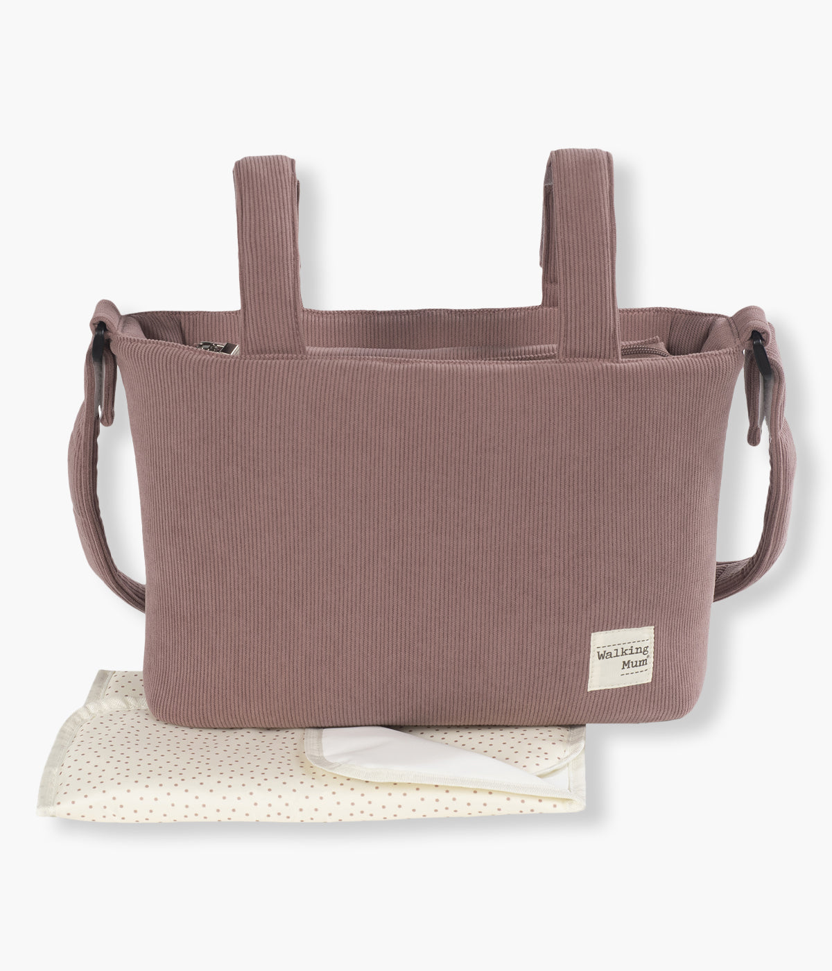 Bolsa de passeio em Bombazine Gala Cerise da Walking Mum pensada para os pais que procuram praticidade e estilo em cada detalhe. Com o seu toque macio de bombazine em tons de cereja, esta bolsa de passeio é o acessório perfeito para acompanhar o dia a dia com a bebé, combinando conforto, organização e elegância. Incluído resguardo portátil a combinar.