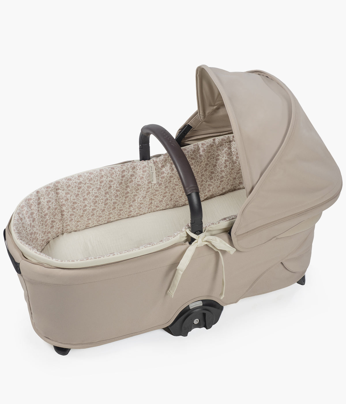 Forra para alcofa Walking Mum Gala Cerise pérola com delicado padrão ramos em tons de cereja.