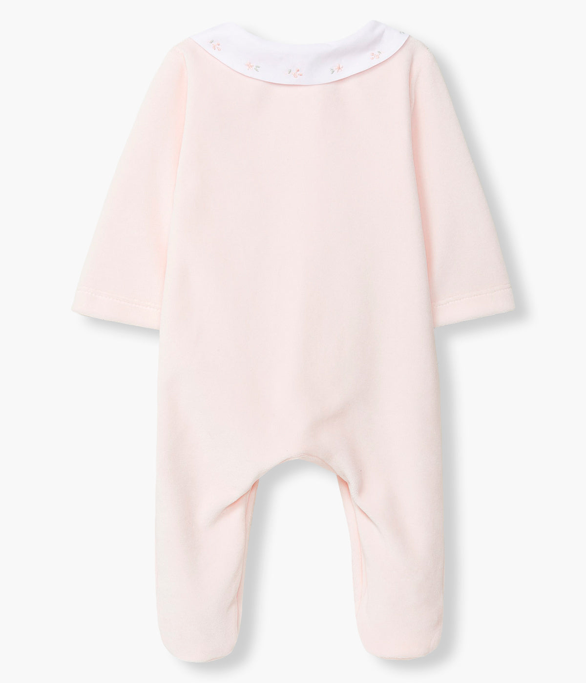 Vista costas do babygrow em veludo rosa da Laranjinha para bebé menina e recém-nascida. Gola redonda cortada branca com delicado bordado de flores. Abertura na frente e entrepernas.